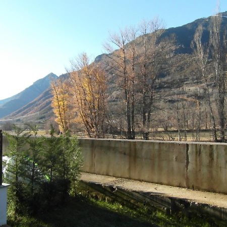 B25 - La Granja, Bajo Con Jardin - Villmor Lägenhet Benasque Exteriör bild